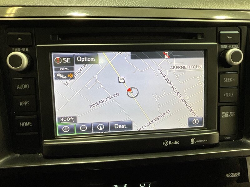 2014 Toyota Sequoia / SR5 4x4 / 5.7L V8/ Leather / Sunroof / NEW TIRES  / 3RD ROW SEAT / Navigation & Backup Camera / Heated Leather Seats / Luggage Rack & BullBar / LOCAL SUV w. ZERO RUST - Photo 49 - Gladstone, OR 97027