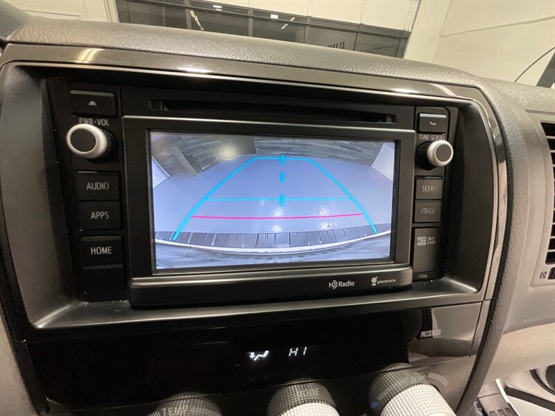 2014 Toyota Sequoia / SR5 4x4 / 5.7L V8/ Leather / Sunroof / NEW TIRES  / 3RD ROW SEAT / Navigation & Backup Camera / Heated Leather Seats / Luggage Rack & BullBar / LOCAL SUV w. ZERO RUST - Photo 19 - Gladstone, OR 97027