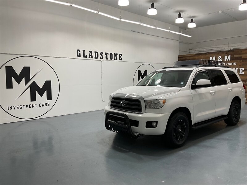 2014 Toyota Sequoia / SR5 4x4 / 5.7L V8/ Leather / Sunroof / NEW TIRES  / 3RD ROW SEAT / Navigation & Backup Camera / Heated Leather Seats / Luggage Rack & BullBar / LOCAL SUV w. ZERO RUST - Photo 25 - Gladstone, OR 97027