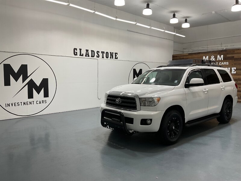 2014 Toyota Sequoia / SR5 4x4 / 5.7L V8/ Leather / Sunroof / NEW TIRES  / 3RD ROW SEAT / Navigation & Backup Camera / Heated Leather Seats / Luggage Rack & BullBar / LOCAL SUV w. ZERO RUST - Photo 66 - Gladstone, OR 97027