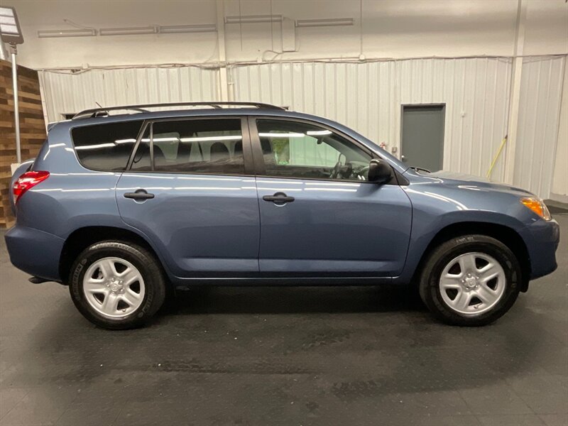 2011 Toyota RAV4 Sport Utility AWD /   - Photo 4 - Gladstone, OR 97027