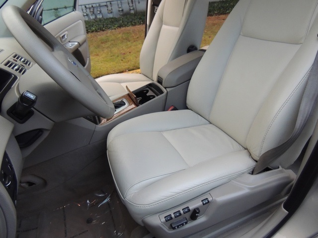 2005 Volvo XC90 T6 3rd seats 93K Full Serviced at dealer   - Photo 15 - Portland, OR 97217