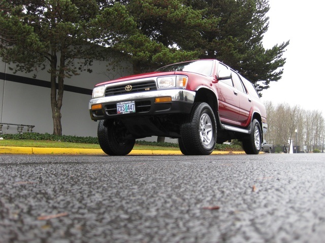 1995 Toyota 4Runner SR5 V6   - Photo 39 - Portland, OR 97217