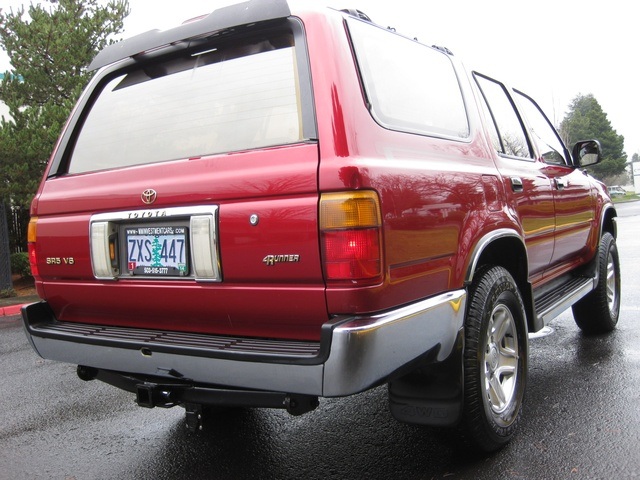 1995 Toyota 4Runner SR5 V6   - Photo 42 - Portland, OR 97217