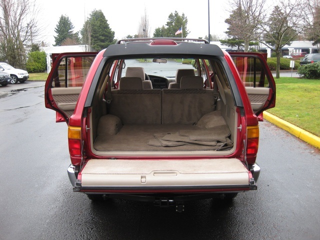 1995 Toyota 4Runner SR5 V6   - Photo 14 - Portland, OR 97217