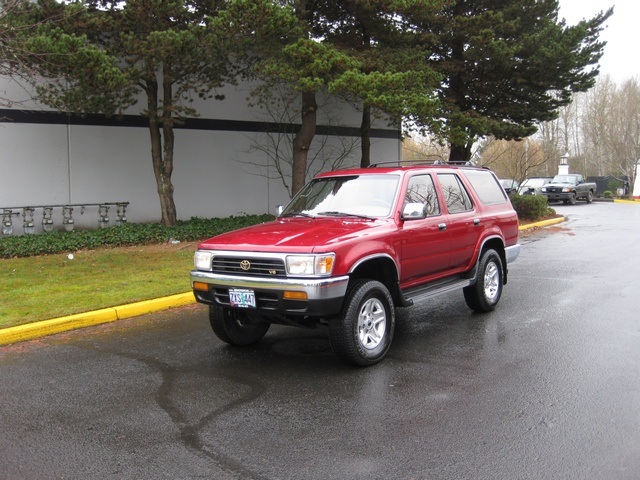 1995 Toyota 4Runner SR5 V6   - Photo 44 - Portland, OR 97217