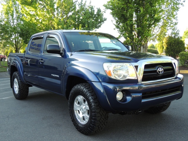 2006 Toyota Tacoma V6   - Photo 2 - Portland, OR 97217