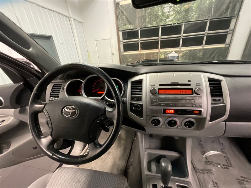 2009 Toyota Tacoma V6 TRD SPORT PKG Double Cab 4X4 / V6 / 1-OWNER  LOCAL OREGON TRUCK / RUST FREE / Backup Camera / SHARP & CLEAN !! - Photo 17 - Gladstone, OR 97027