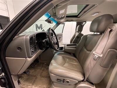2003 Chevrolet Suburban 2500 LT 4X4 8.1L V8 / 1-OWNER LOCAL / LOW MILES  / Leather Heated Seats / Sunroof /3RD ROW SEAT - Photo 10 - Gladstone, OR 97027