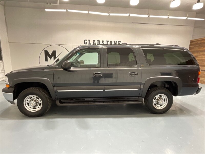 2003 Chevrolet Suburban 2500 LT 4X4 8.1L V8 / 1-OWNER LOCAL / LOW MILES  / Leather Heated Seats / Sunroof /3RD ROW SEAT - Photo 3 - Gladstone, OR 97027
