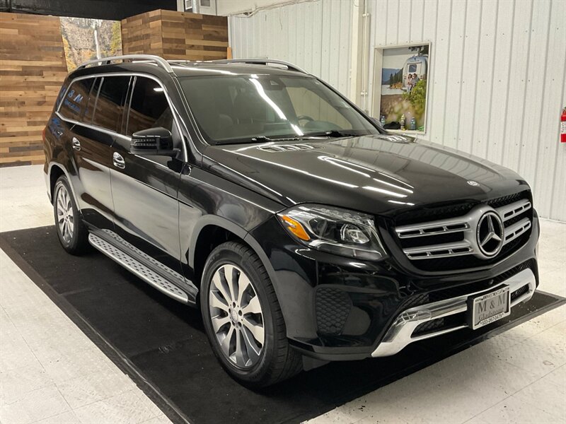 2017 Mercedes-Benz GLS 450 4x4 / 3rd row seat / loaded / 62,000 miles  / Leather & Heated Seats / Sunroof / Navigation & Camera - Photo 2 - Gladstone, OR 97027