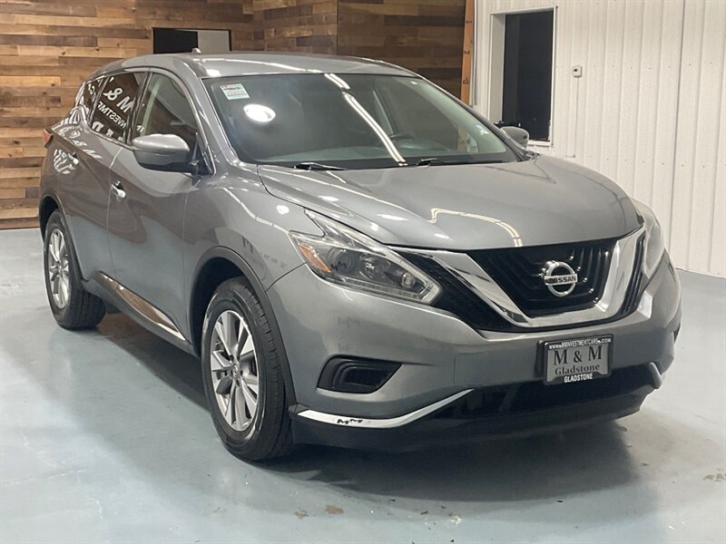 2018 Nissan Murano S Sport Utility AWD /Navigation & Camera/62K MILES  / ALL WHEEL DRIVE / BRAND NEW TIRES - Photo 2 - Gladstone, OR 97027