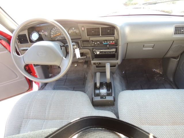 1992 Toyota Pickup Deluxe/ 4X4 / Xtra Cab / FRESH TIMING BELT SERVICE   - Photo 21 - Portland, OR 97217