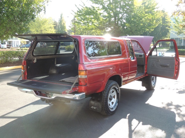 1992 Toyota Pickup Deluxe/ 4X4 / Xtra Cab / FRESH TIMING BELT SERVICE   - Photo 13 - Portland, OR 97217