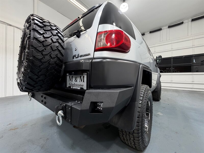 2008 Toyota FJ Cruiser Sport Utility 4X4 V6 / LIFTED / Backup Camera /Heated Seats - Photo 53 - Gladstone, OR 97027