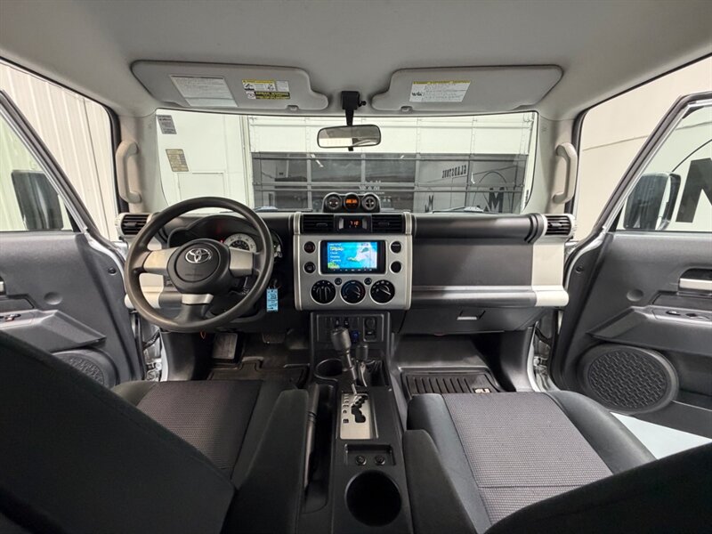 2008 Toyota FJ Cruiser Sport Utility 4X4 V6 / LIFTED / Backup Camera /Heated Seats - Photo 35 - Gladstone, OR 97027