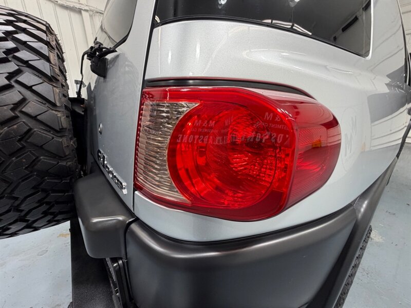 2008 Toyota FJ Cruiser Sport Utility 4X4 V6 / LIFTED / Backup Camera /Heated Seats - Photo 29 - Gladstone, OR 97027