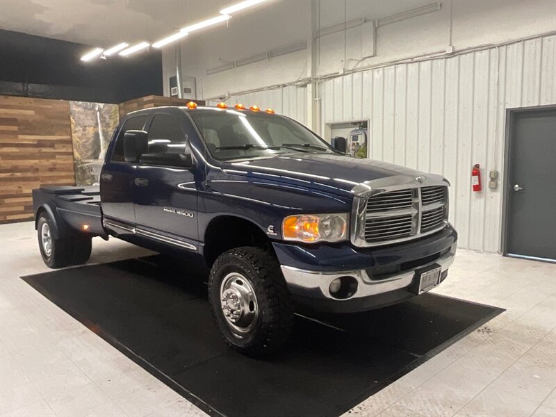 2005 Dodge Ram 3500 Laramie 4X4 / 5.9L DIESEL / DUALLY / FLAT BED  / LOCAL OREGON TRUCK / RUST FREE / Leather & Heated Seats / DUALLY / LONG BED / 119,000 MILES - Photo 2 - Gladstone, OR 97027