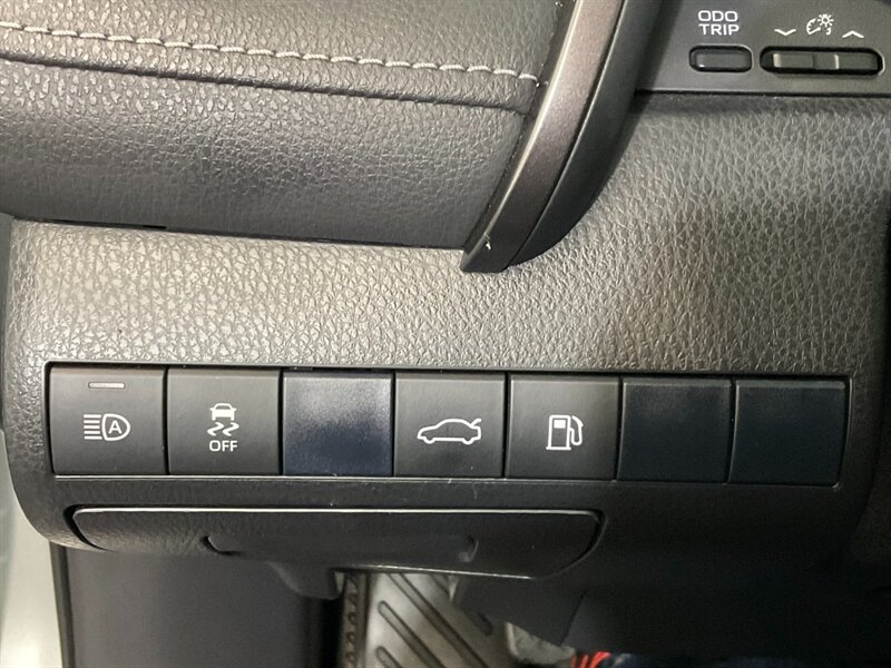 2018 Toyota Camry   - Photo 29 - Gladstone, OR 97027