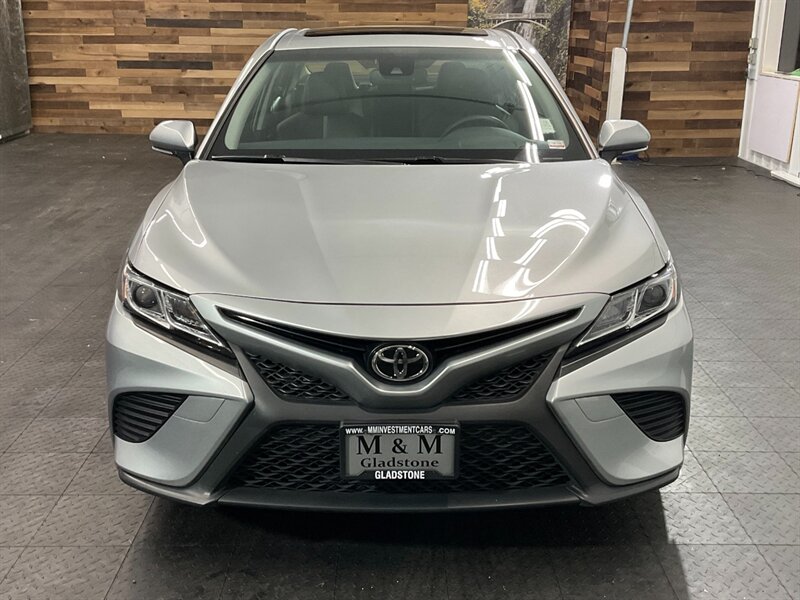 2018 Toyota Camry   - Photo 5 - Gladstone, OR 97027