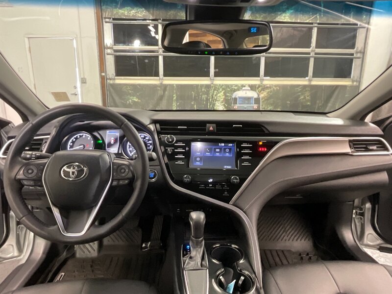 2018 Toyota Camry   - Photo 32 - Gladstone, OR 97027