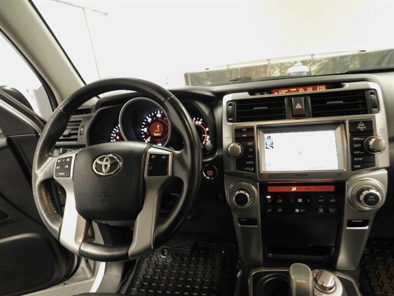 2013 Toyota 4Runner Limited 4X4 / 3RD RO   - Photo 18 - Gladstone, OR 97027