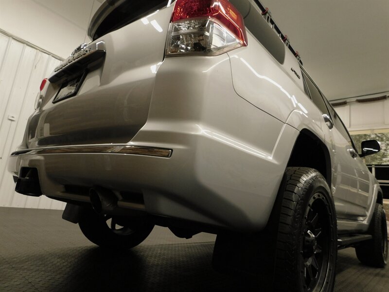 2013 Toyota 4Runner Limited 4X4 / 3RD RO   - Photo 9 - Gladstone, OR 97027