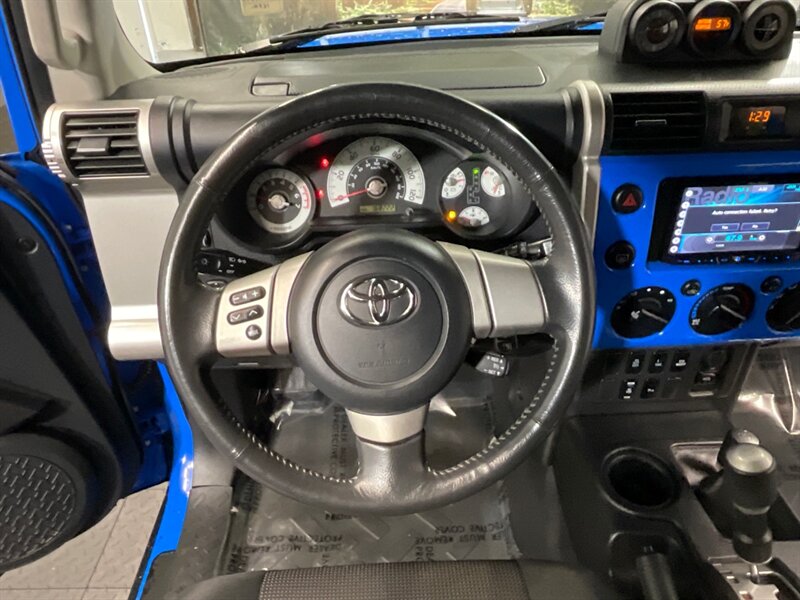 2007 Toyota FJ Cruiser 4dr SUV 4X4 / DIFF L   - Photo 19 - Gladstone, OR 97027