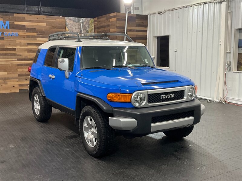 2007 Toyota FJ Cruiser 4dr SUV 4X4 / DIFF L   - Photo 2 - Gladstone, OR 97027