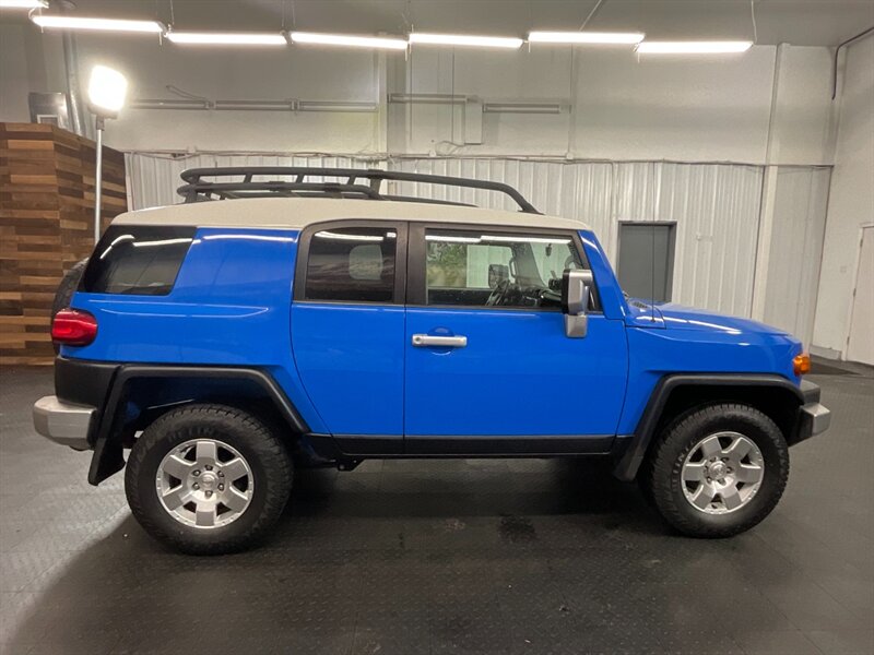 2007 Toyota FJ Cruiser 4dr SUV 4X4 / DIFF L   - Photo 4 - Gladstone, OR 97027