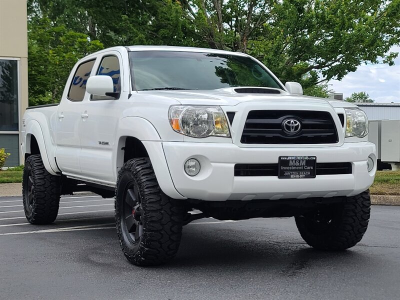 2007 Toyota Tacoma DOUBLE CAB / LONG BED / 4X4 / TRD SPORT / V6 4.0L  / 2-OWNER / BRAND NEW LIFT / BRAND NEW TIRES - Photo 2 - Portland, OR 97217