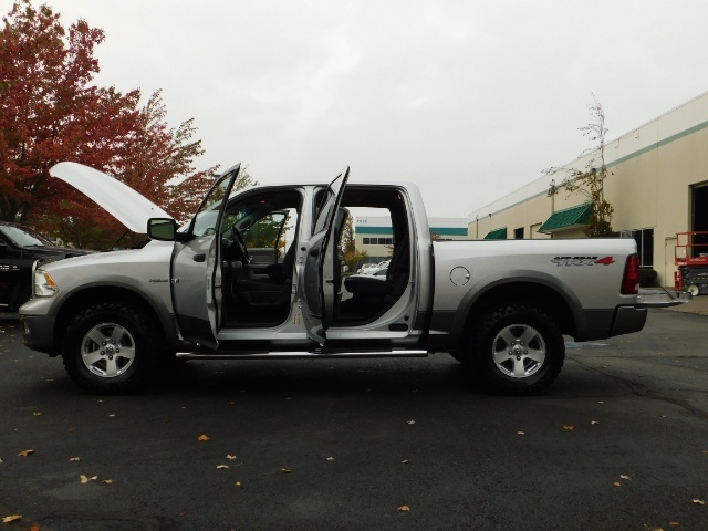 2010 Dodge Ram 1500 TRX4 Off Road / 4X4 / V8 HEMI / Excel Cond   - Photo 26 - Portland, OR 97217