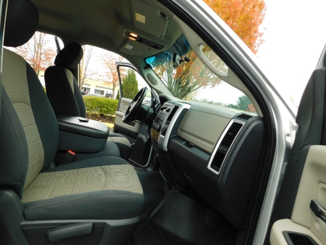 2010 Dodge Ram 1500 TRX4 Off Road / 4X4 / V8 HEMI / Excel Cond   - Photo 18 - Portland, OR 97217