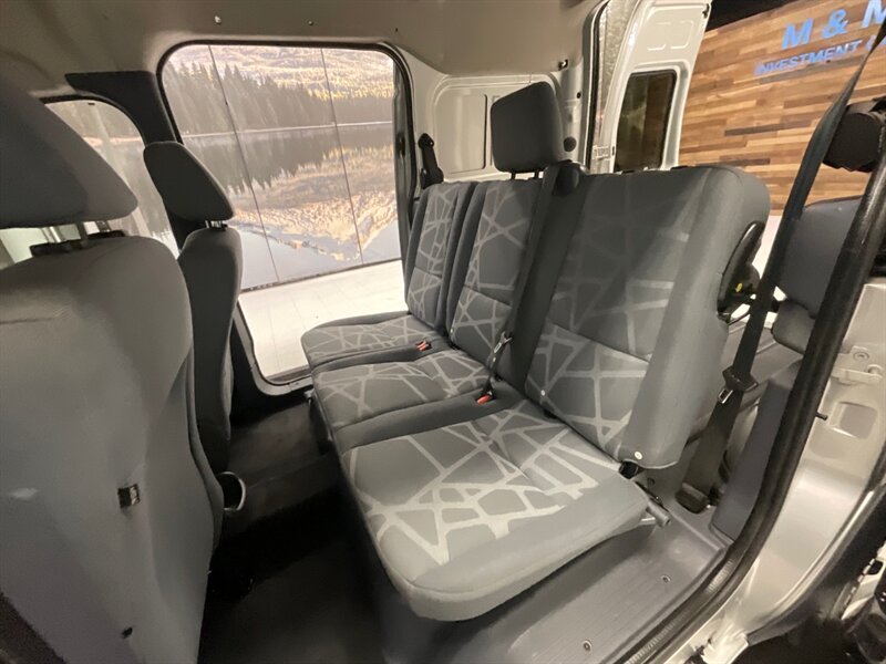 2010 Ford Transit Connect Wagon XLT Passenger Van / 2.0L 4Cyl / 36,000 MILES  / LOCAL VAN / Excel Condition / 5-Passenger w/ CARGO AREA - Photo 11 - Gladstone, OR 97027