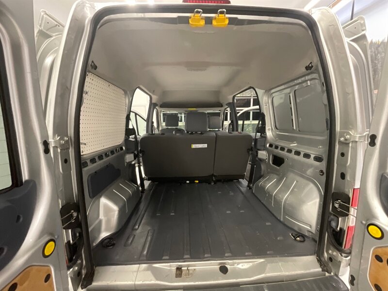 2010 Ford Transit Connect Wagon XLT Passenger Van / 2.0L 4Cyl / 36,000 MILES  / LOCAL VAN / Excel Condition / 5-Passenger w/ CARGO AREA - Photo 14 - Gladstone, OR 97027