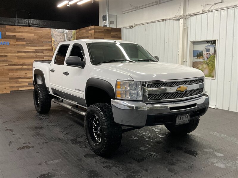 2012 Chevrolet Silverado 1500 LT Crew Cab 4X4 / 5.3L V8 / LIFTED LIFTED  35 " MUD TIRES & 20 " XD WHEELS / SHARP & CLEAN !! - Photo 2 - Gladstone, OR 97027