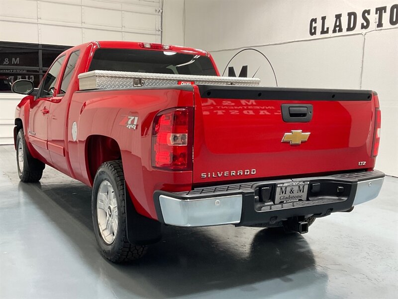 2007 Chevrolet Silverado 1500 LTZ LTZ 4dr Extended Cab 4X4 / 1-OWNER / Z71 OFFRD  / Leather Heated Seats - Photo 10 - Gladstone, OR 97027