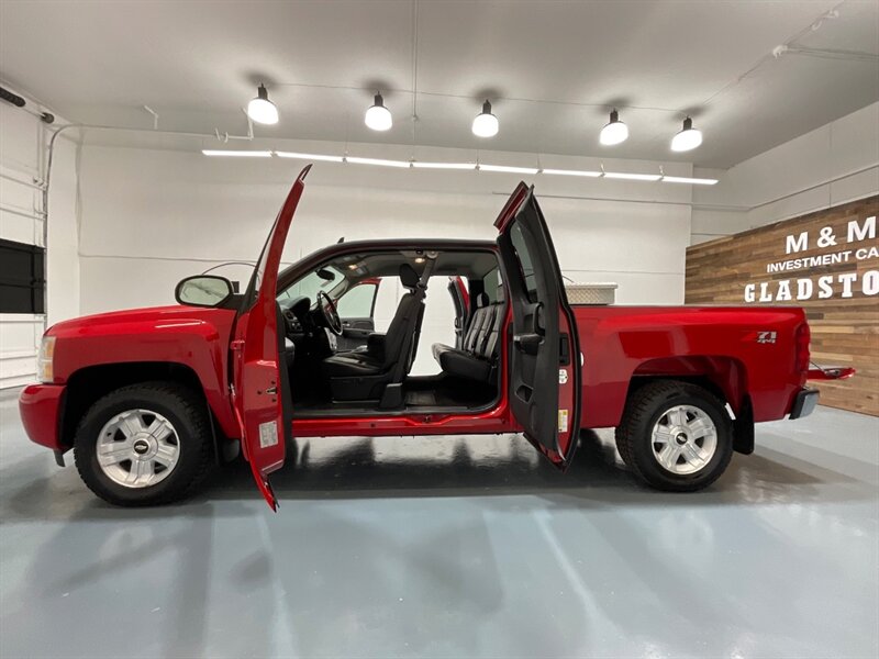 2007 Chevrolet Silverado 1500 LTZ LTZ 4dr Extended Cab 4X4 / 1-OWNER / Z71 OFFRD  / Leather Heated Seats - Photo 5 - Gladstone, OR 97027