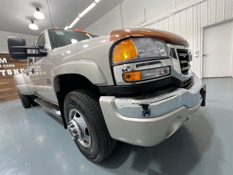 2006 GMC Sierra 3500 SLT Crew Cab 4X4 / 6.6L DURAMAX DIESEL / DUALLY  / Leather Heated Seats / BRAND NEW TIRES / ZERO RUST - Photo 57 - Gladstone, OR 97027