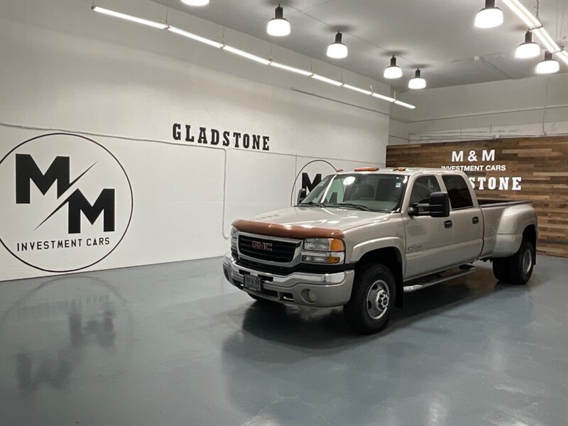 2006 GMC Sierra 3500 SLT Crew Cab 4X4 / 6.6L DURAMAX DIESEL / DUALLY  / Leather Heated Seats / BRAND NEW TIRES / ZERO RUST - Photo 25 - Gladstone, OR 97027