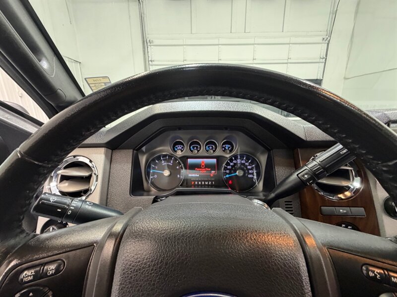 2016 Ford F-350 Lariat F350 Super Duty 4X4 6.7L DIESEL /55K MILES /Heated & Cooled Leather Seats /Sunroof / ZERO RUST - Photo 46 - Gladstone, OR 97027