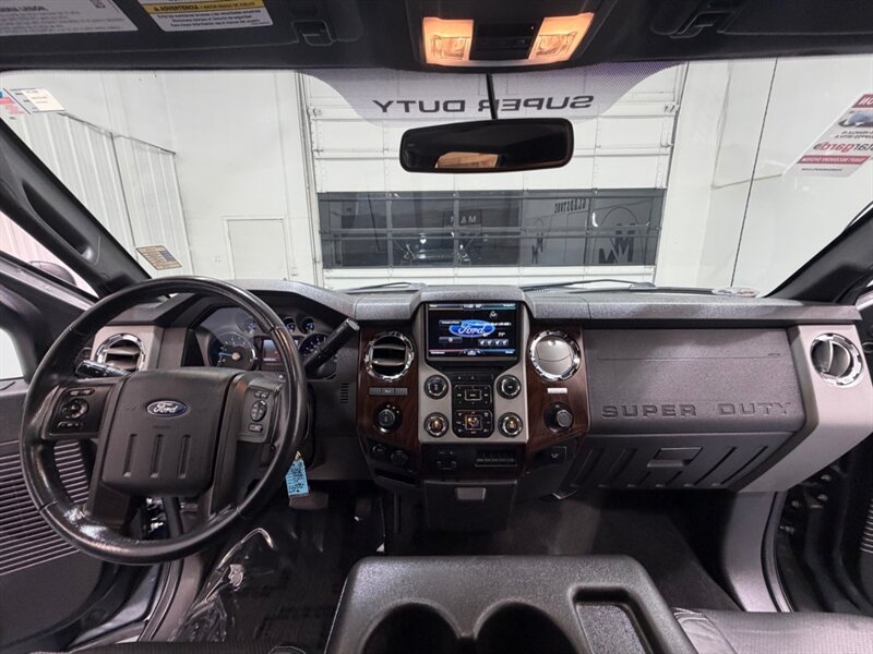 2016 Ford F-350 Lariat F350 Super Duty 4X4 6.7L DIESEL /55K MILES /Heated & Cooled Leather Seats /Sunroof / ZERO RUST - Photo 42 - Gladstone, OR 97027