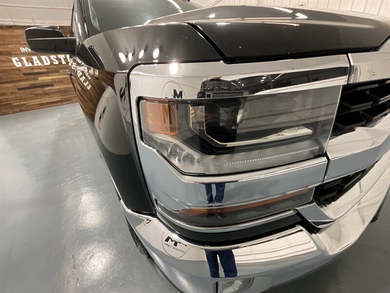 2017 Chevrolet Silverado 1500 LT Crew Cab 4X4 / 5.3L V8 / Sunroof / Heated Seats / 6.5FT BED / ZERO RUST - Photo 27 - Gladstone, OR 97027