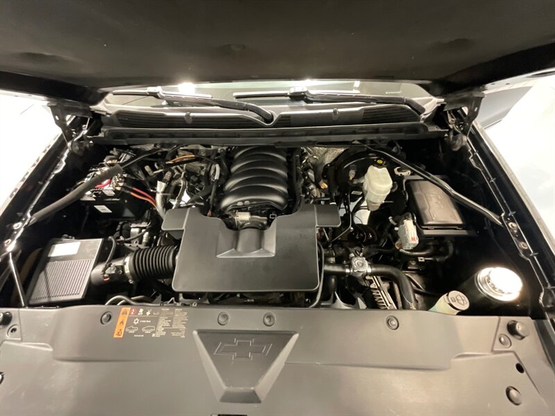 2017 Chevrolet Silverado 1500 LT Crew Cab 4X4 / 5.3L V8 / Sunroof / Heated Seats / 6.5FT BED / ZERO RUST - Photo 47 - Gladstone, OR 97027