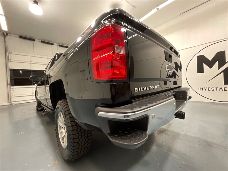 2017 Chevrolet Silverado 1500 LT Crew Cab 4X4 / 5.3L V8 / Sunroof / Heated Seats / 6.5FT BED / ZERO RUST - Photo 54 - Gladstone, OR 97027