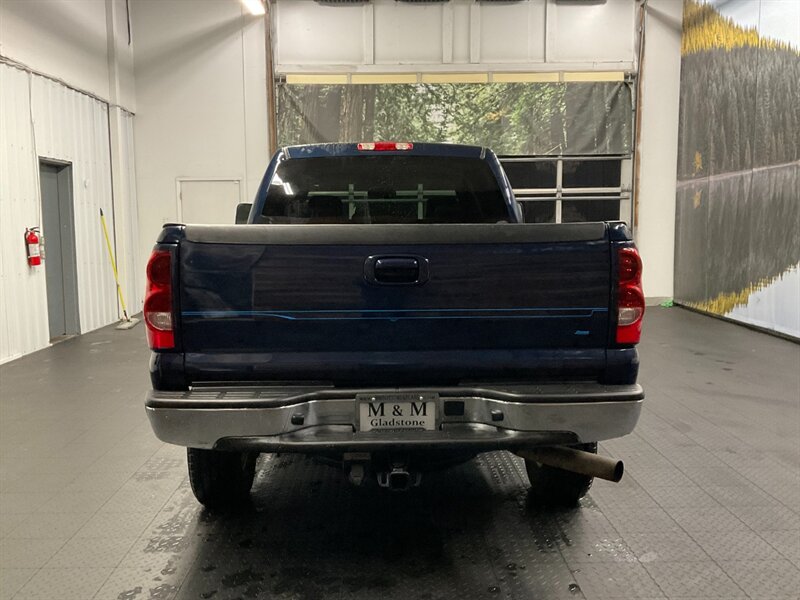 2006 Chevrolet Silverado 2500 LT Crew Cab 4X4 / 6.6L DURAMAX DIESEL / LBZ MOTOR  1-OWNER LOCAL TRUCK / RUST FREE / ONLY 87,000 MILES / SUPER CLEAN !!! - Photo 6 - Gladstone, OR 97027