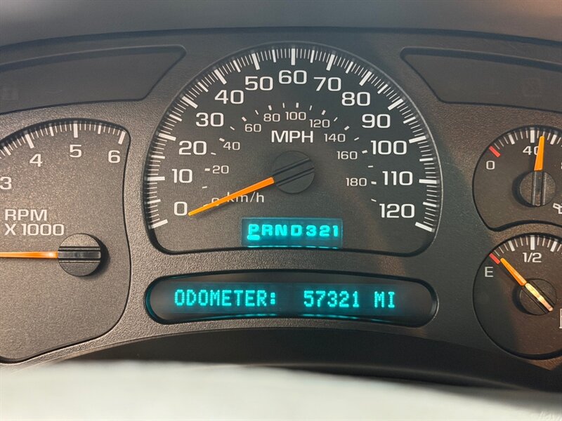 2005 Chevrolet Avalanche 1500 LT SUV Pickup 4X4 / Leather / 57,000 MILES M /Leather w. Heated Seats / Sunroof / ZERO RUST - Photo 50 - Gladstone, OR 97027