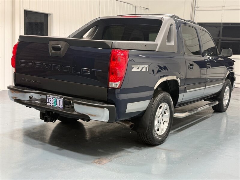 2005 Chevrolet Avalanche 1500 LT SUV Pickup 4X4 / Leather / 57,000 MILES M /Leather w. Heated Seats / Sunroof / ZERO RUST - Photo 8 - Gladstone, OR 97027