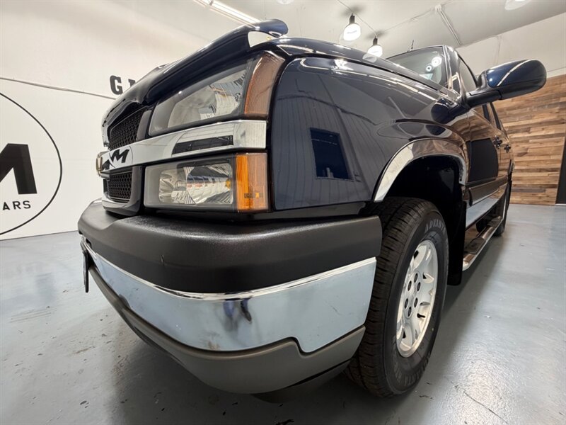 2005 Chevrolet Avalanche 1500 LT SUV Pickup 4X4 / Leather / 57,000 MILES M /Leather w. Heated Seats / Sunroof / ZERO RUST - Photo 52 - Gladstone, OR 97027