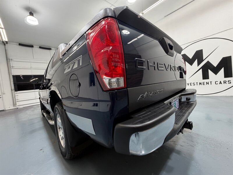 2005 Chevrolet Avalanche 1500 LT SUV Pickup 4X4 / Leather / 57,000 MILES M /Leather w. Heated Seats / Sunroof / ZERO RUST - Photo 55 - Gladstone, OR 97027